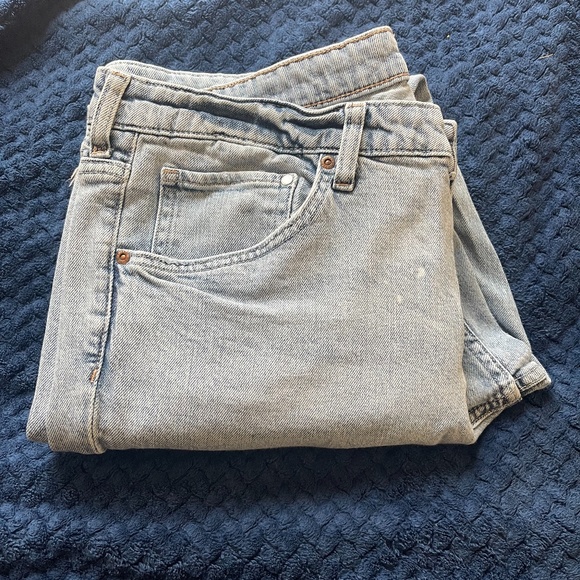 H&M Ripped Girlfriend Regular Fit Jeans Size 12 - Picture 1 of 5